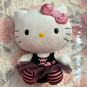 10 in goth hello kitty